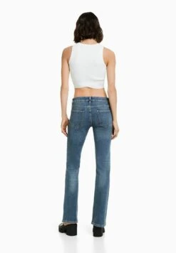 BERSHKA LOW WAIST - Jeans Bootcut - Light Blue 10 BERSHKA LOW WAIST - Jeans Bootcut - Light Blue -Bershka Verkaufsgeschäft ff5a705050af42d085515f294c39bd93